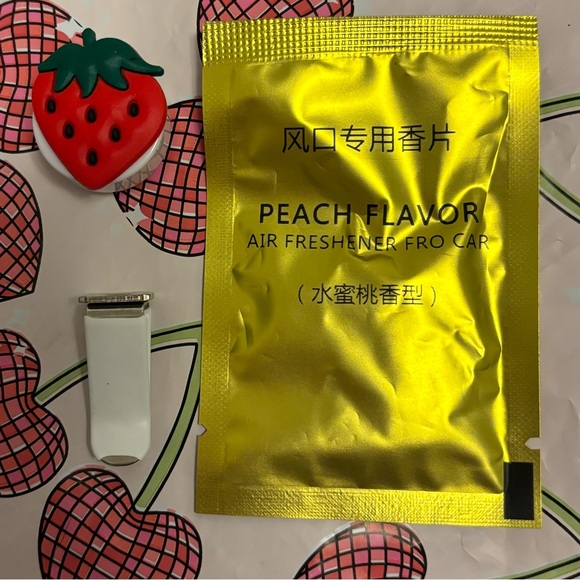 Car Air Freshener Strawberry with Peach Scent Tabs - Picture 1 of 2
